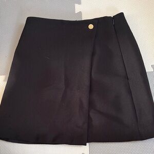 Babaton Black Garment